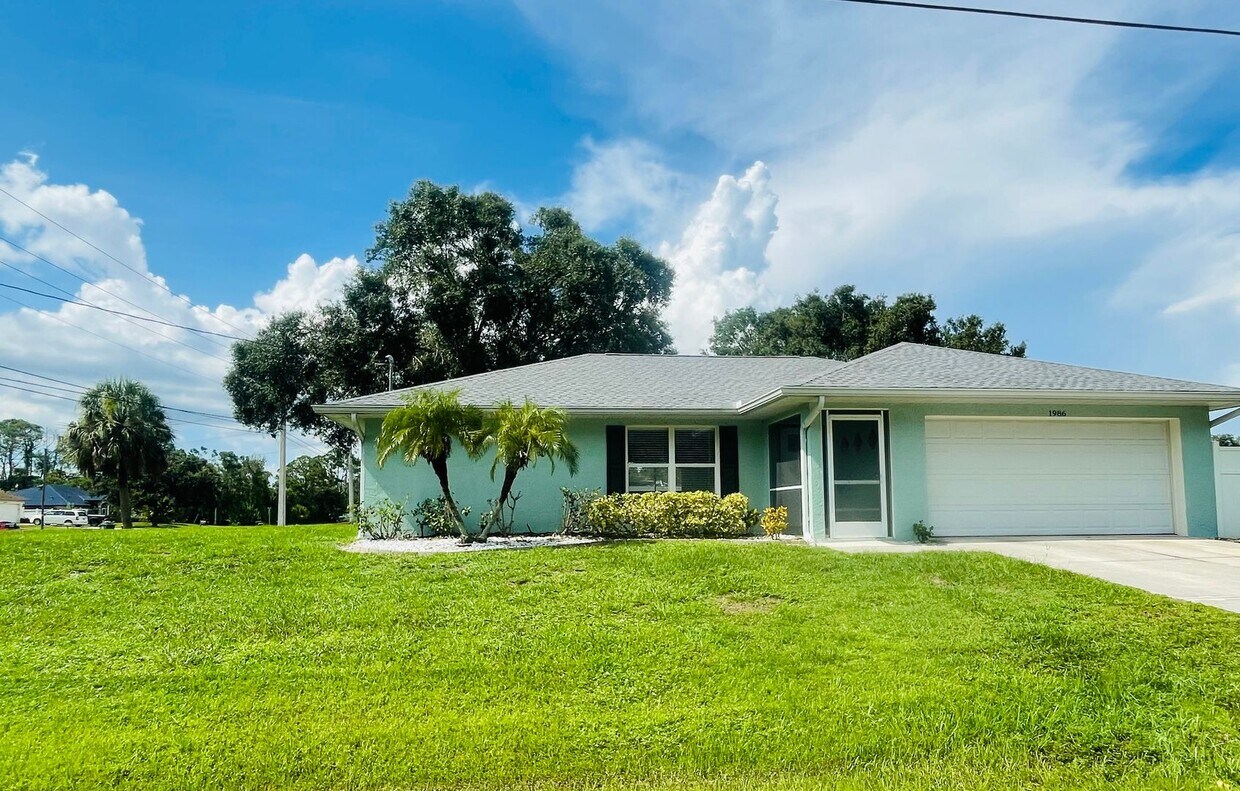 Foto principal - *UPDATED NORTH PORT 3/2/2 HOME*