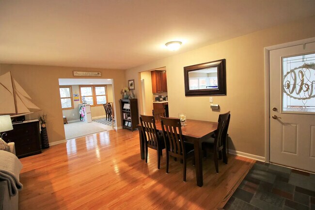 Foto del edificio - 1431 Woodland Ave