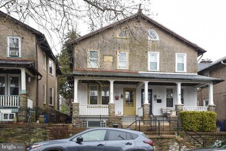 Building Photo - 21 E Abington Ave