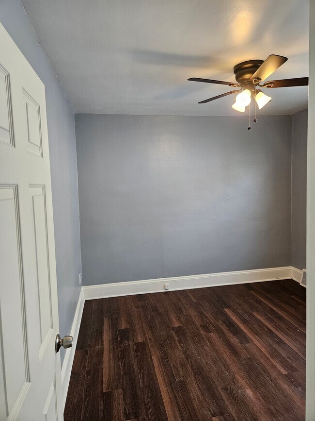 Foto del edificio - 14014 Edgewood Ave