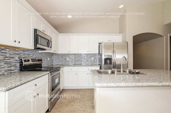 Building Photo - 35407 N Shorthorn Trail