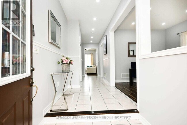 Photo du bâtiment - 17 Eagle Plains Dr