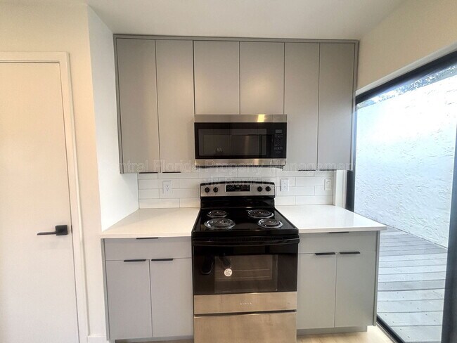 Foto del edificio - 640 Macduff Ln