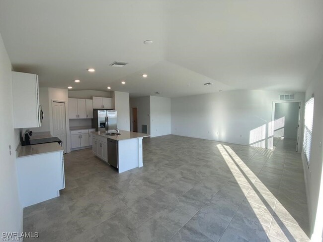 Building Photo - 4032 Villa Doria Ct