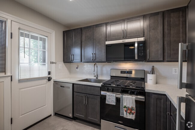 Interior Photo - Hillside Apartments