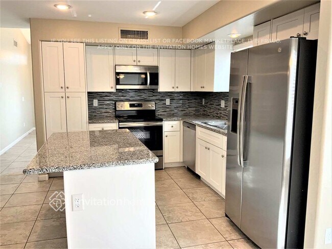 Foto del edificio - 28472 N Desert Hills Dr