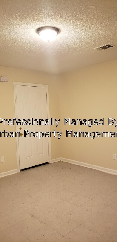 Building Photo - 1232 Capital Ave