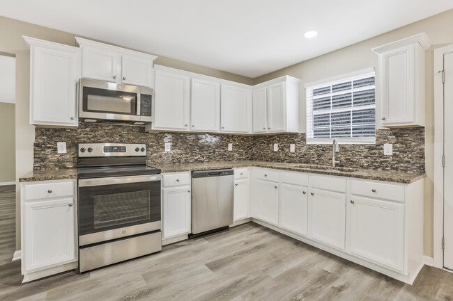Building Photo - 4641 Forest Creek Ln