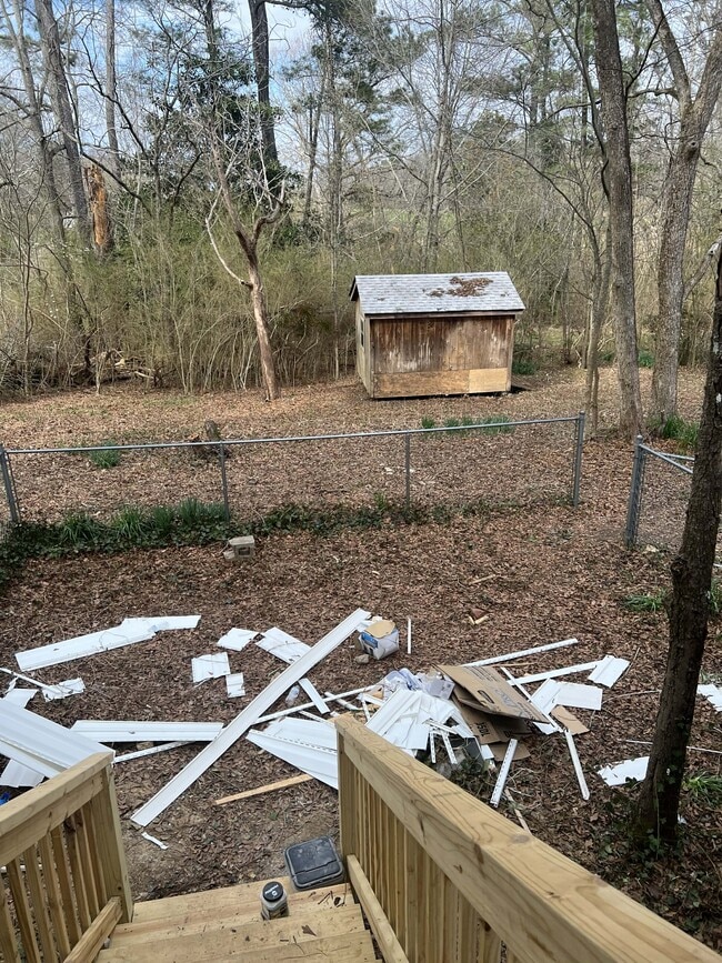 Building Photo - 1403 Goehler Rd SE