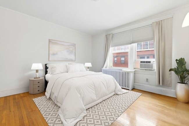 Building Photo - 73 Parkman St