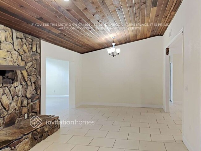 Building Photo - 18402 Crawley Rd