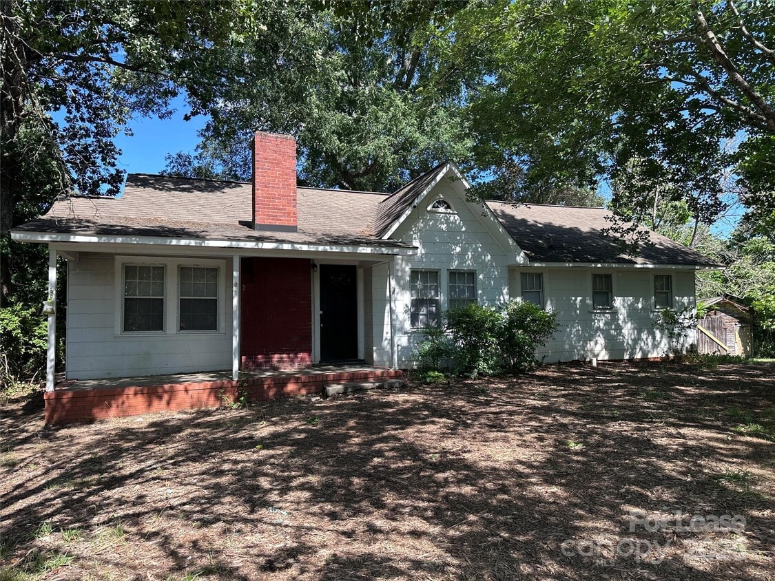 Primary Photo - 9155-9601 Midland Rd