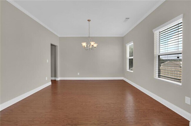 Building Photo - 1710 Eastbrooke Pl
