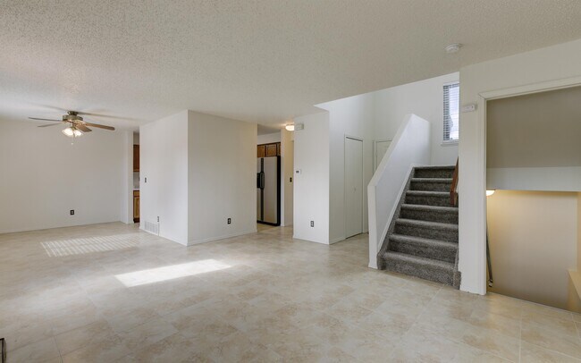 Building Photo - 5095 Stillwater Dr