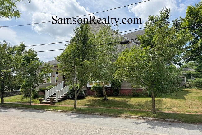 Photo - 14 Bartlett Ave (Cranston, RI) Apartment