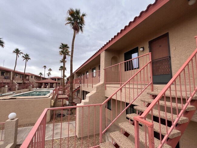 Building Photo - Longterm Unfurnished Condo