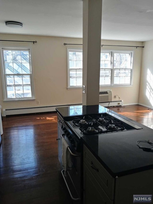 712 Cedar Ln Unit 3, Teaneck, NJ 07666 Condo for Rent in Teaneck, NJ