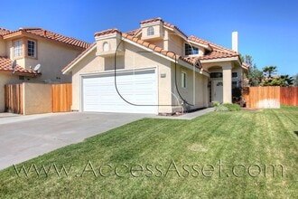 Building Photo - 28258 Inspiration Lake Dr