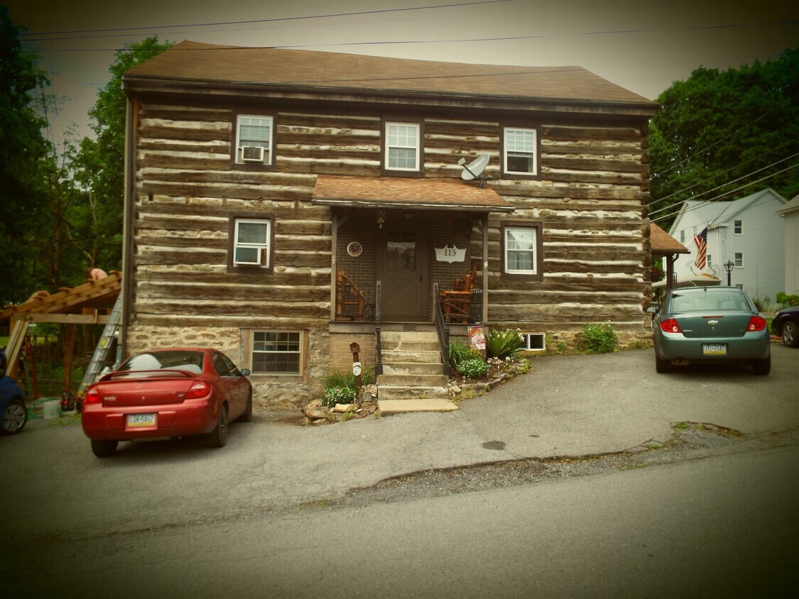 Primary Photo - 117 N Main St
