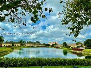 Foto del edificio - 3330 NE 13th Cir Dr