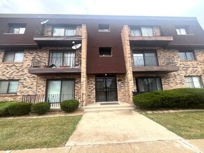 Building Photo - 2728 W 87th St