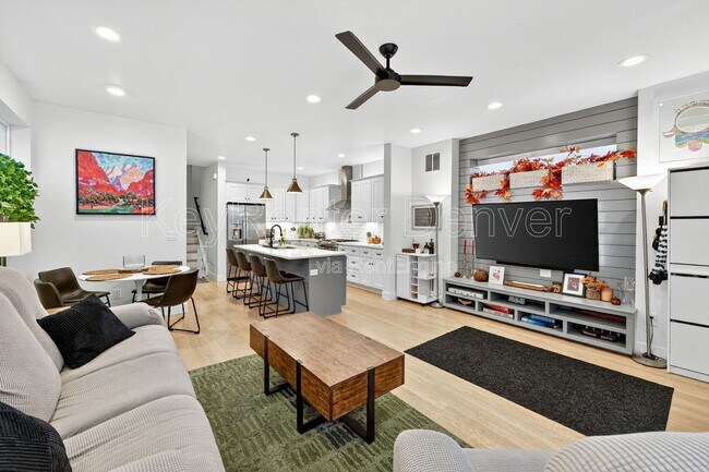 Foto del edificio - 1299 Newton St