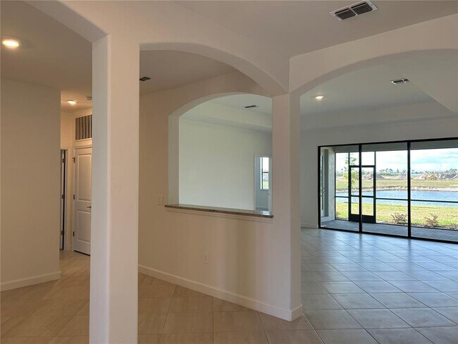 Foto del edificio - 15513 White Linen Dr
