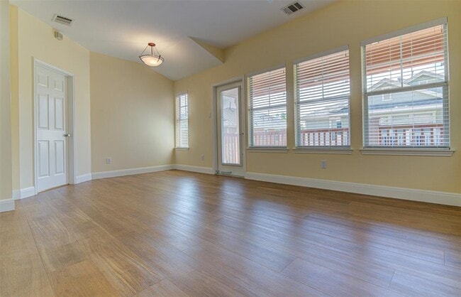 Foto del edificio - 1481 E Old Settlers Blvd