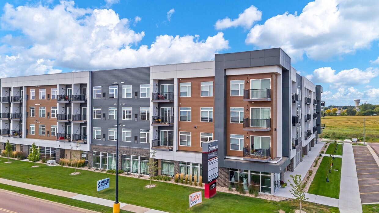 Foto principal - The Crimson - Lavish Living