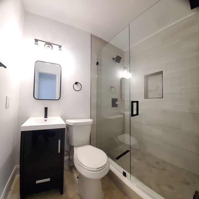Foto del edificio - 215 SW 16th St