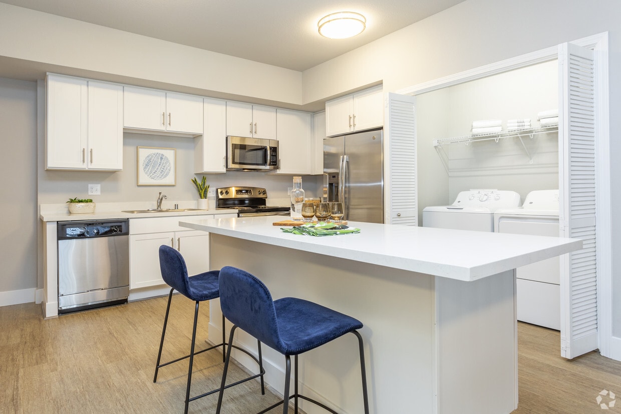 Gateway Station Apartments Apartments Tracy Ca Apartments Com