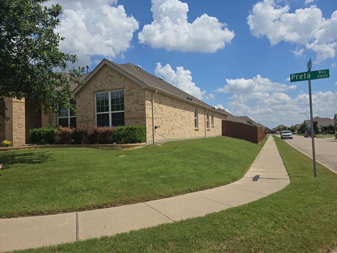 Building Photo - Rentals in FORT WORTH! "KELLER ISD"