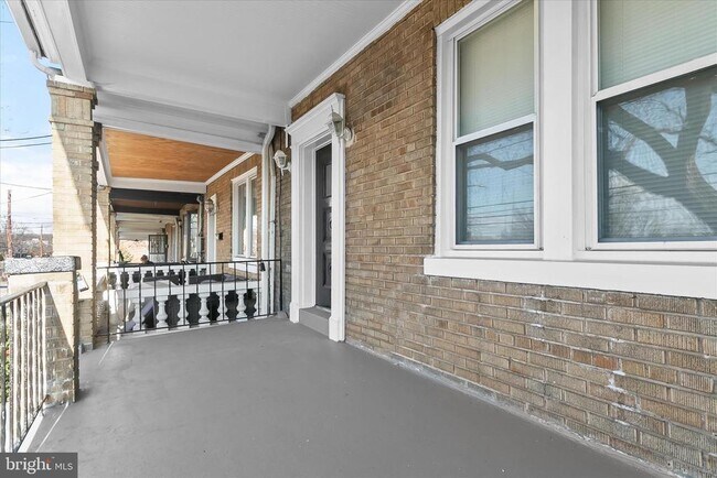 Foto del edificio - 4919 Kansas Ave NW