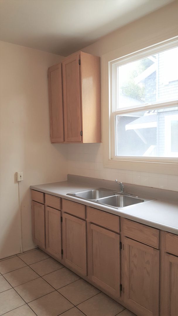 Foto del edificio - 2718 College Ave.