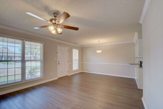 Building Photo - 119 Railroad Ridge Road