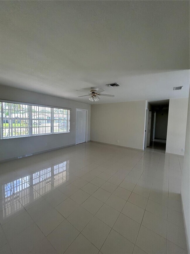 Foto del edificio - 11457 SW 111th Court Rd