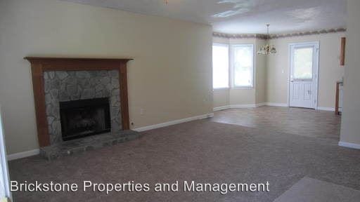 Building Photo - 1673 Independence Dr
