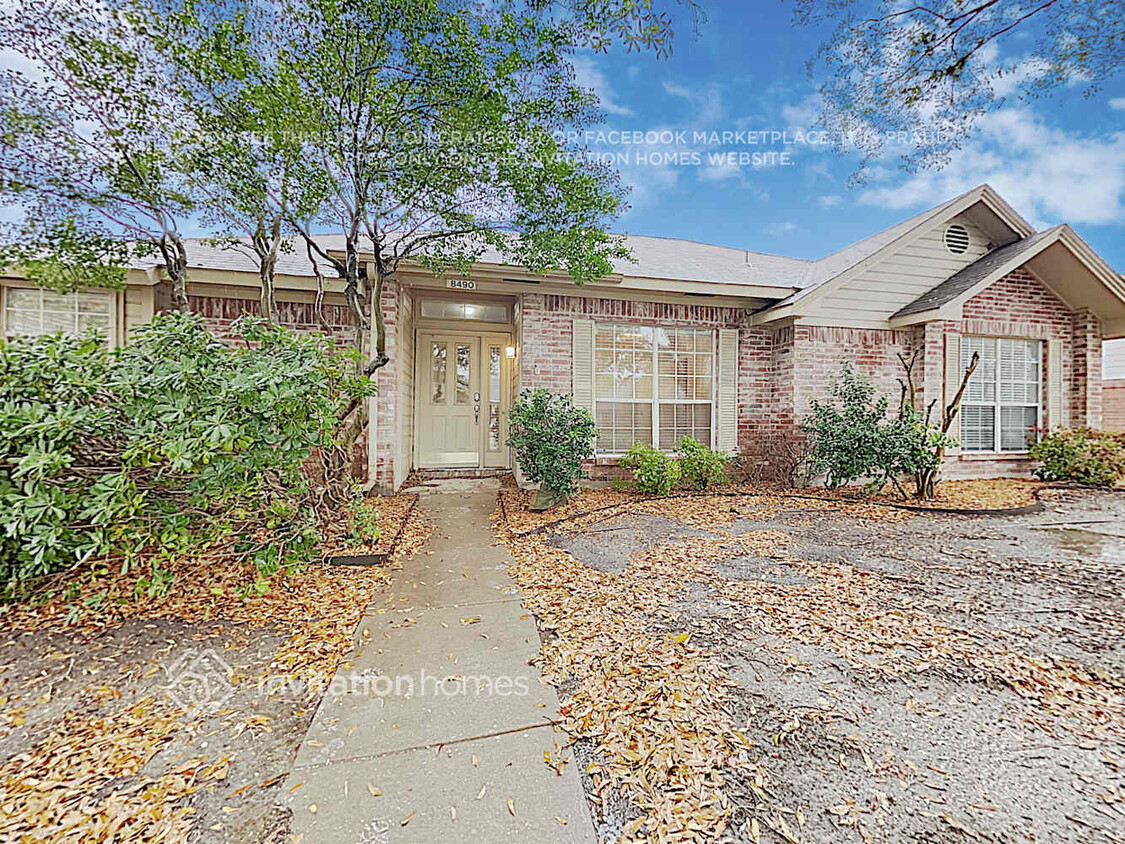 Foto principal - 8490 Hidden Spring Dr