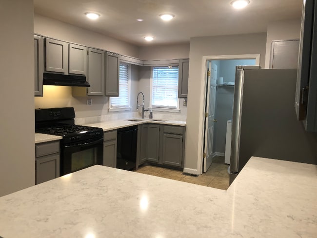 Photo - 1691 Paddlewheel Dr NE Townhome