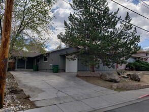 Building Photo - 1255 Plumas St