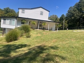 Building Photo - 1883 Pomme Rd