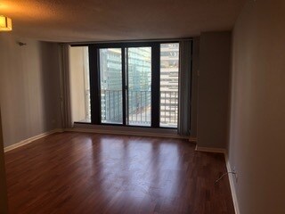 Building Photo - 200 N Dearborn St