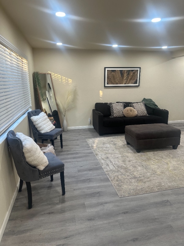 Foto del edificio - 1348 N Marine Ave
