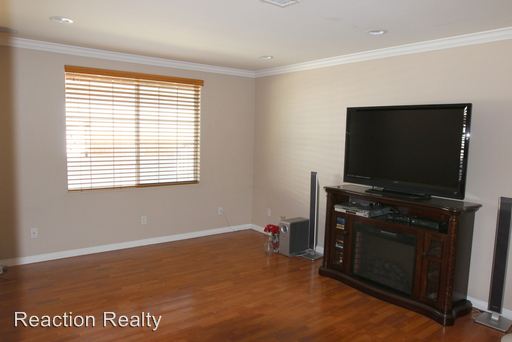 Building Photo - 9820 Santa Anita Ave