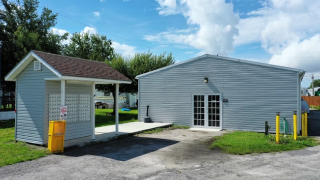 Building Photo - 9751 FL-78