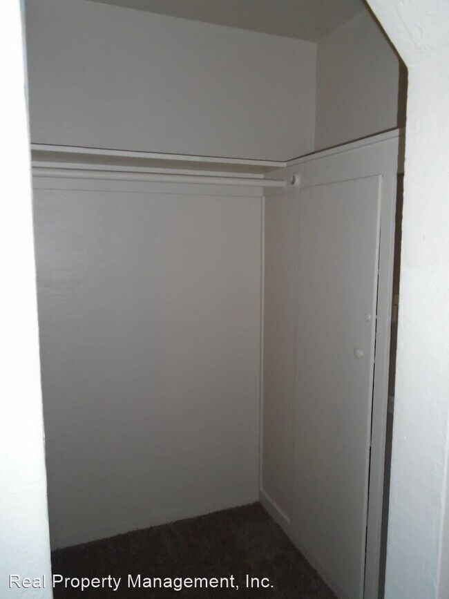 Building Photo - 1369 Spruce St