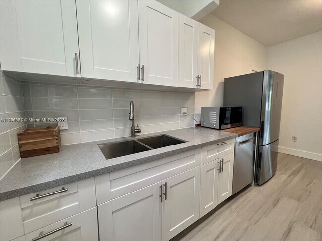 Foto del edificio - 1009 Meridian Ave