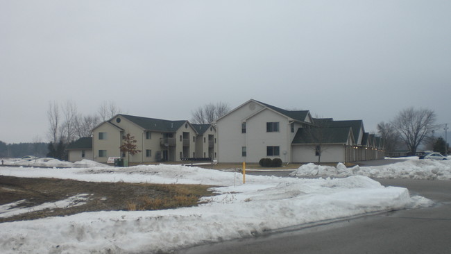 Building Photo - Sommerset Apartments