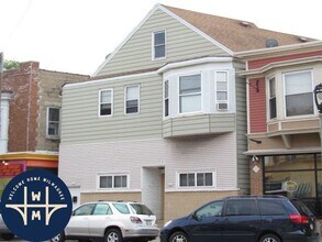 Building Photo - 2647 S Kinnickinnic Ave