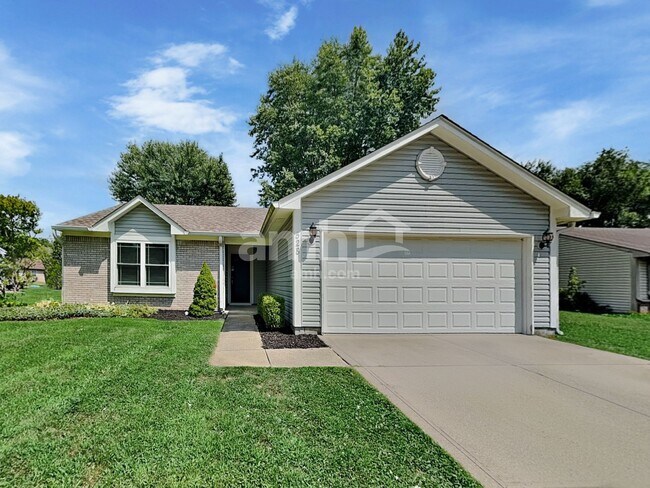 Building Photo - 528 Woodfield Cir
